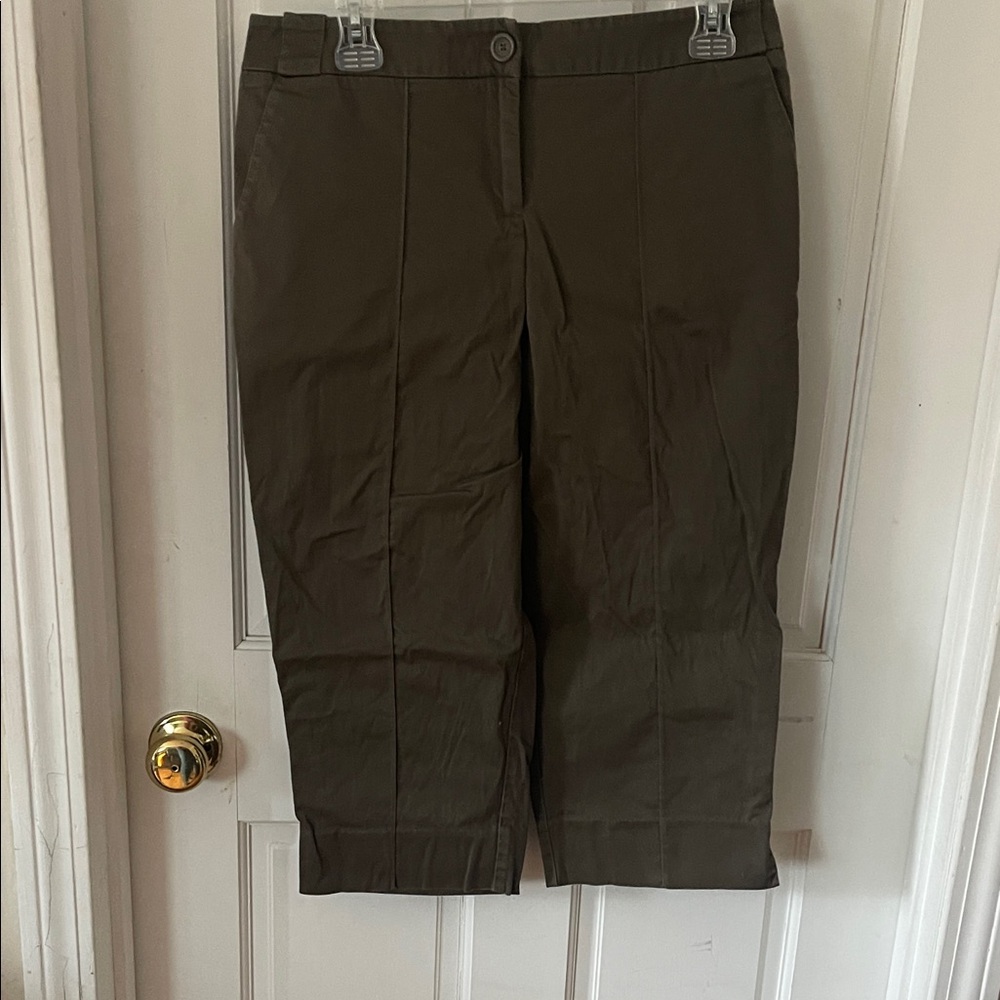 George Women's Cargo Shorts in Olive
